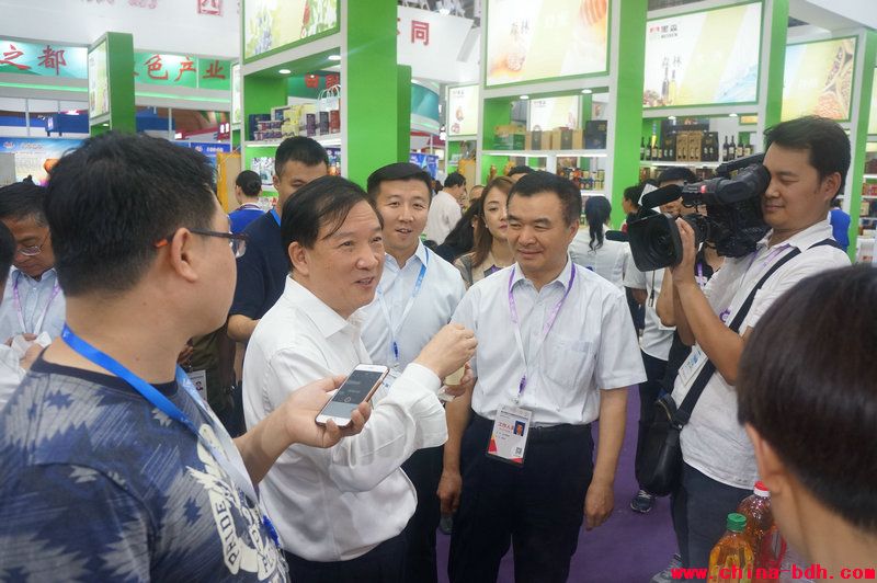 點擊瀏覽下一頁