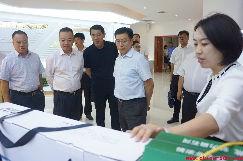 點擊瀏覽下一頁